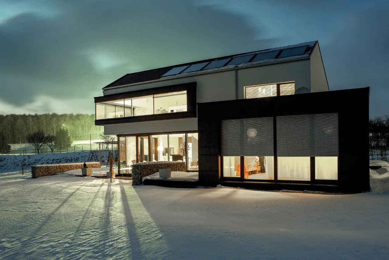 Czy rolety zewnętrzne chronią przed zimnem? Odkryj ich skuteczność w izolacji