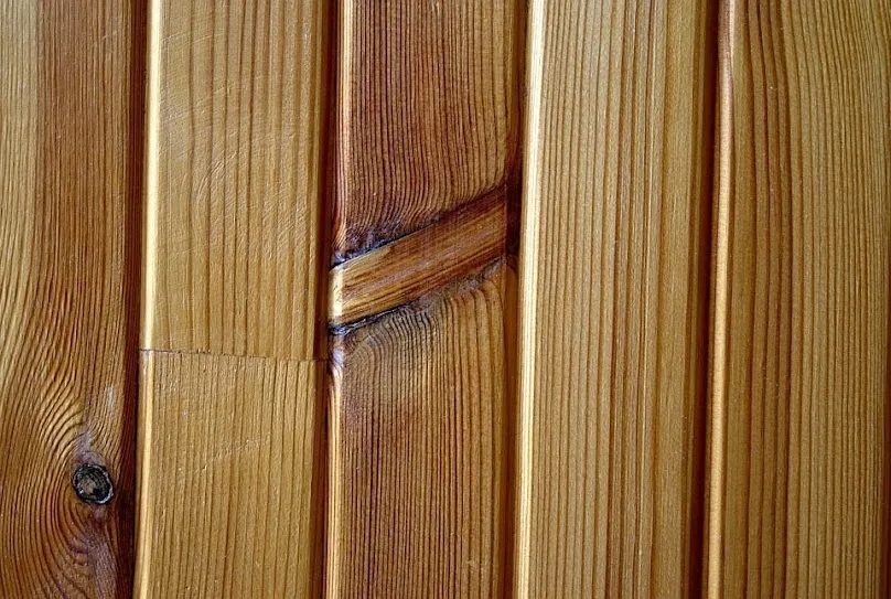 Ile za położenie boazerii? Poznaj koszty i ukryte wydatki